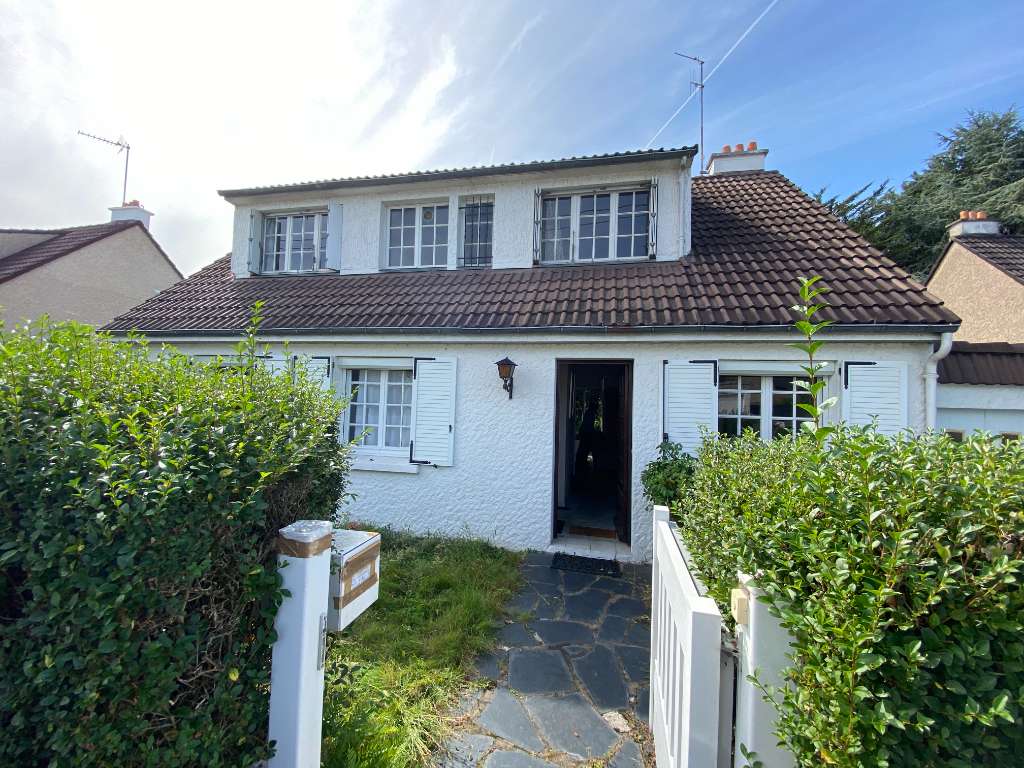 Maison Nantes 6 pièce(s) 130 m2 Maison Nantes 6 pièce(s) 130 m2