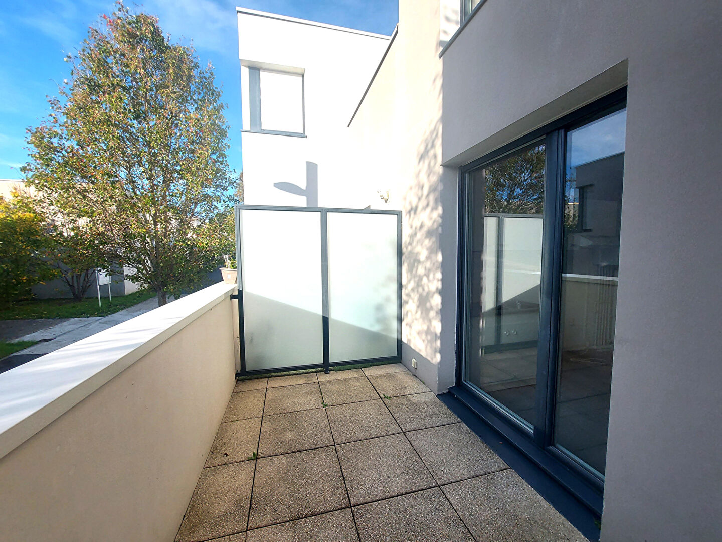 Nantes 3 p de 63 m2 au calme dans une ruelle - Terrasse - Parking Nantes 3 p de 63 m2 au calme dans une ruelle - Terrasse - Parking